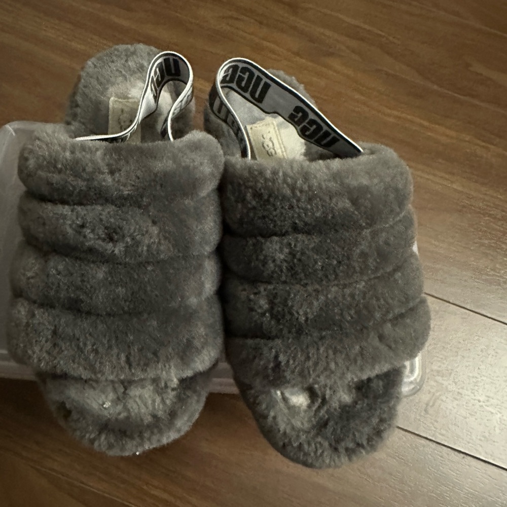 Ugg Platform Slipper Size 7